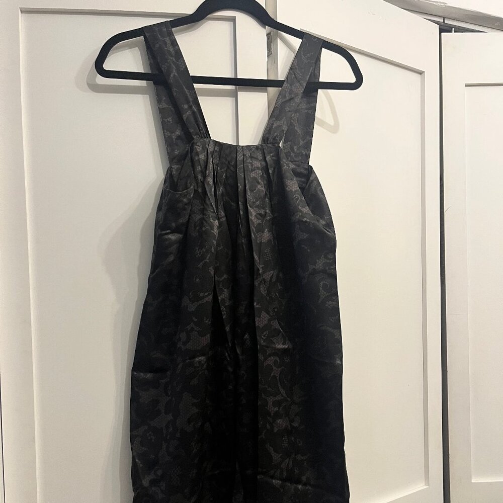 Silk Banana Republic Dress Womens Size 6 - Black and Gray Floral design
